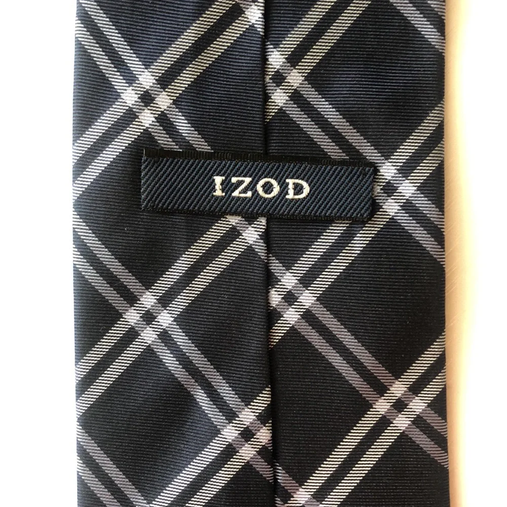IZOD Men’s Navy Gray Patterned Tie